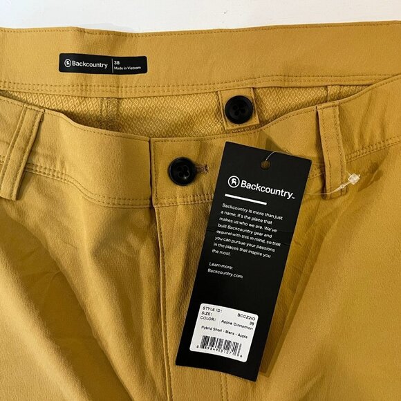Backcountry Men's Apple Cinnamon Hybrid Shorts - Size 38 - NWT - Picture 2 of 5